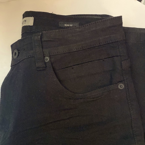 Kenneth Cole Slim Fit Black Flex Jeans 30x32 - Picture 2 of 5